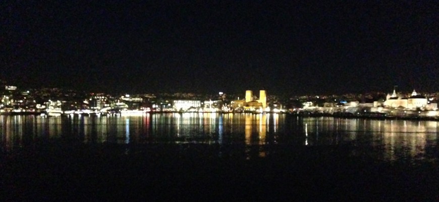 Oslo by night